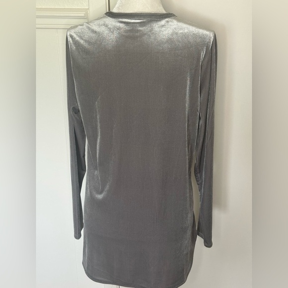 Ralph Lauren Elegant Velvet Gray long sleeve Top size M - Picture 3 of 10